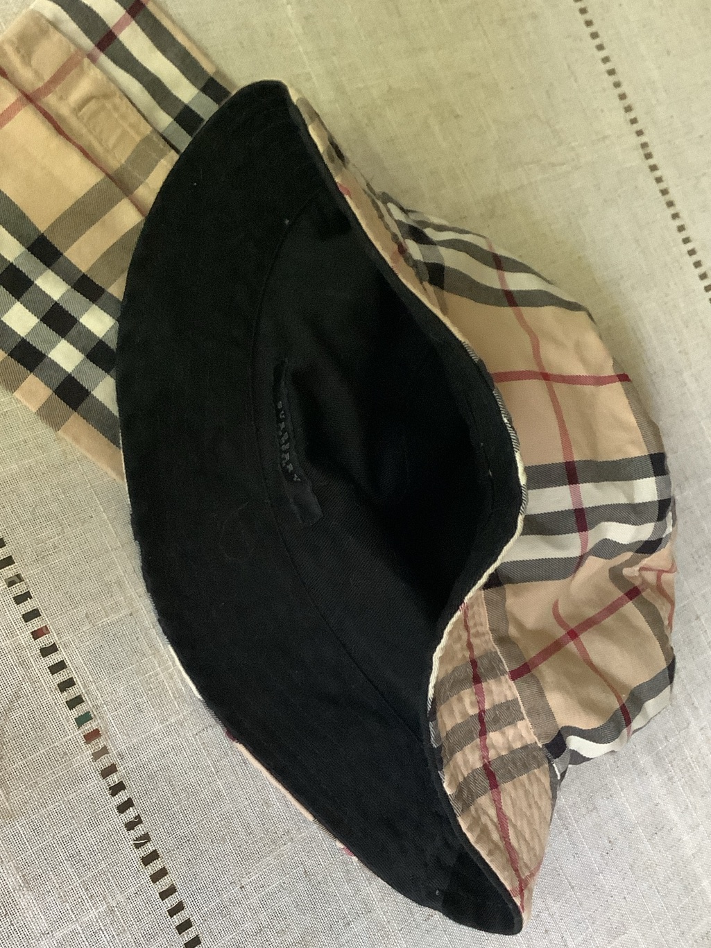 Authentic Burberry Bucket Hat, Mint!